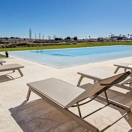 아파트 Cond Bayline - Tremelga - Pool - Gym - Spa- By Bedzy