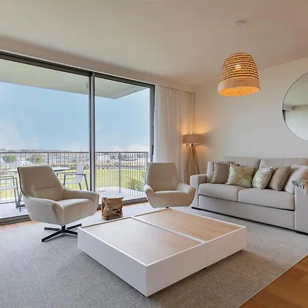Cond Bayline - Tremelga - Pool - Gym - Spa- By Bedzy Apartman *